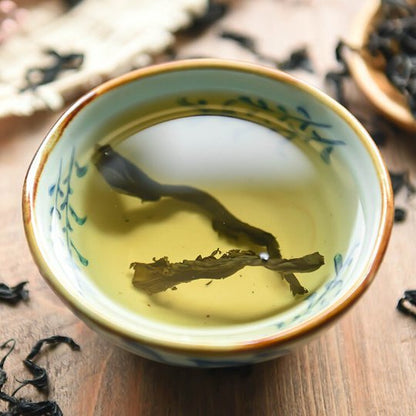 Premium Folium Eucommiae | Dried Eucommia Leaf | Eucommia ulmoides Oliv. | Dù Zhòng Yè-Pure Chinese Herb™